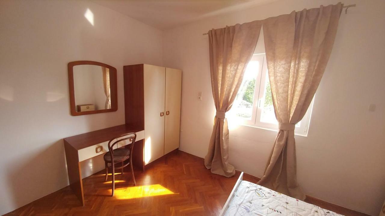 Apartmani Kastelan Barbat na Rabu Kültér fotó