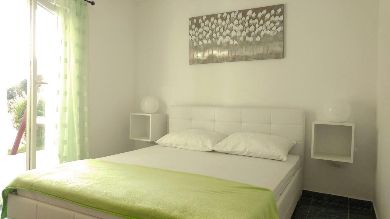 Apartmani Kastelan Barbat na Rabu Kültér fotó