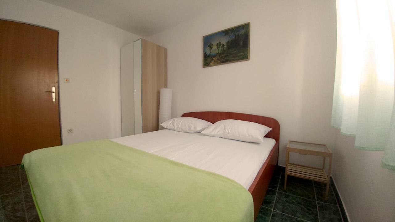 Apartmani Kastelan Barbat na Rabu Kültér fotó